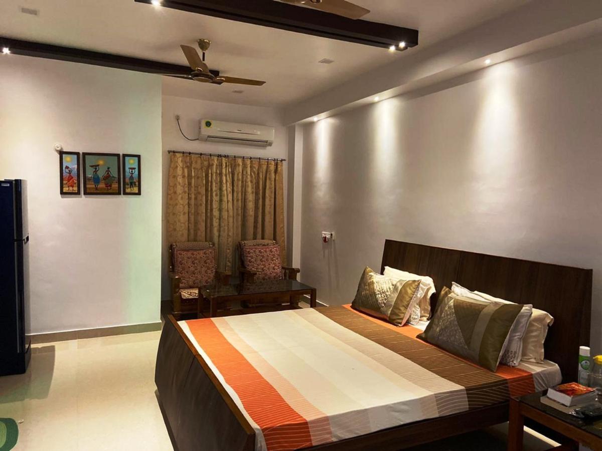 The Sunaina Hotel Varanasi Eksteriør billede