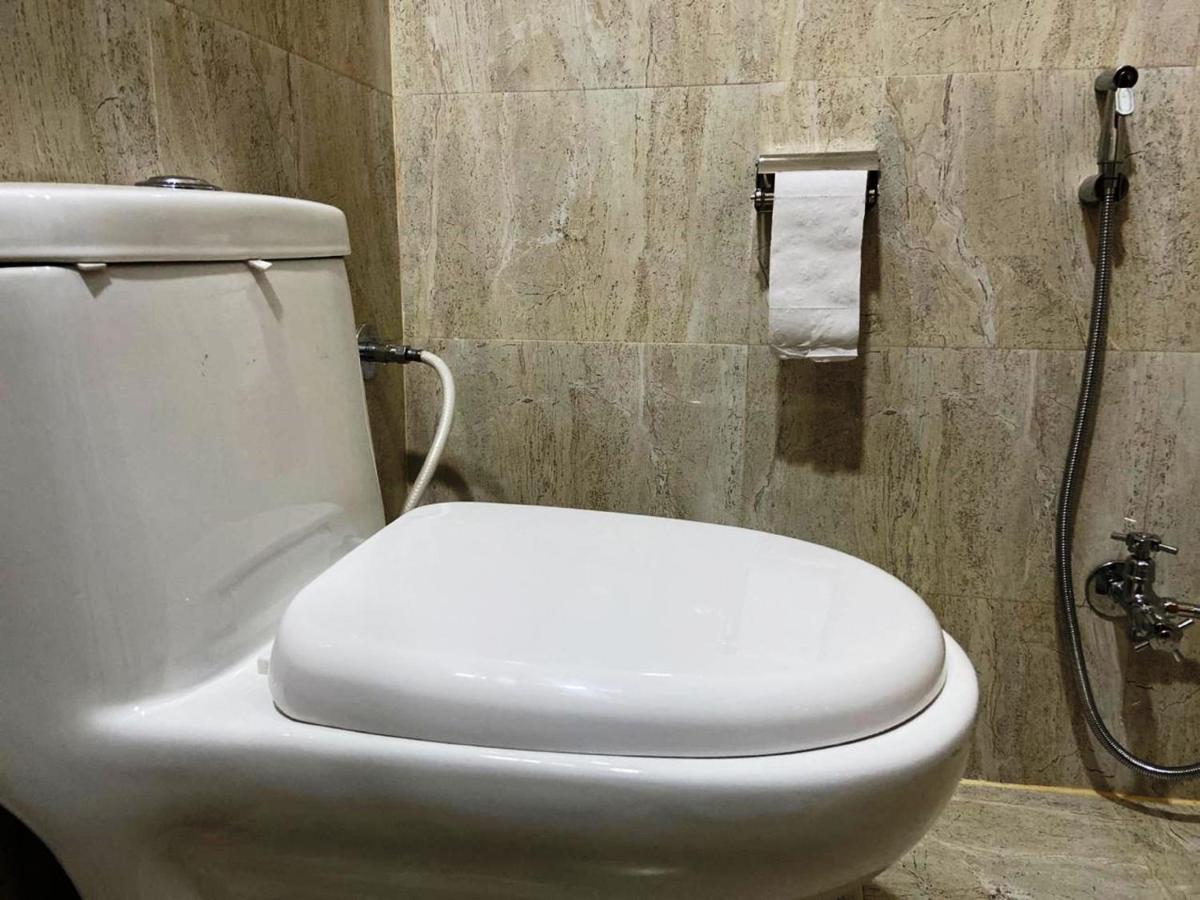 The Sunaina Hotel Varanasi Eksteriør billede