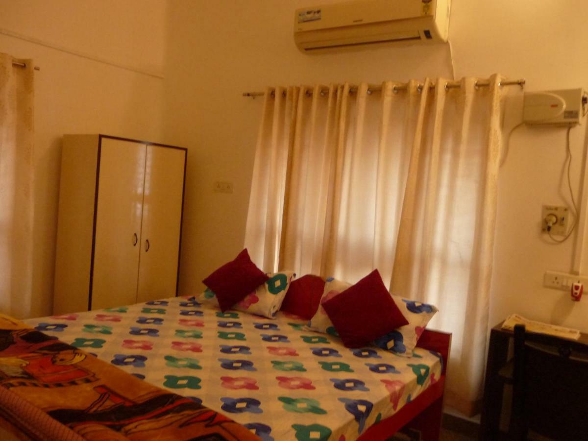 The Sunaina Hotel Varanasi Eksteriør billede
